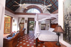 Caille Blanc Villa & Hotel - Adults Only