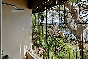 Caille Blanc Villa & Hotel - Adults Only