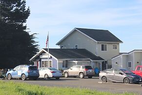 Oceanfront Inn at Shelter Cove