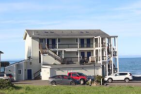 Oceanfront Inn at Shelter Cove