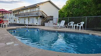 Autumn Creek Branson