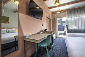 Nightcap at Sandbelt Hotel