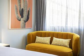 Nightcap at Sandbelt Hotel