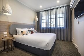 Nightcap at Sandbelt Hotel