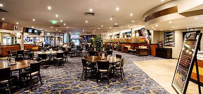 Nightcap at Sandbelt Hotel