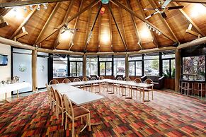 Nightcap at Balaclava Hotel