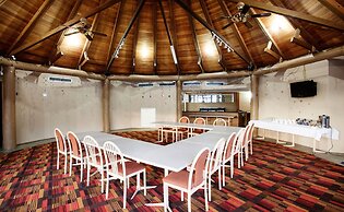 Nightcap at Balaclava Hotel