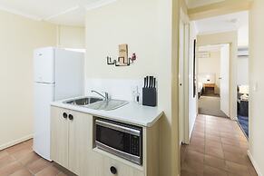 Nightcap at Balaclava Hotel