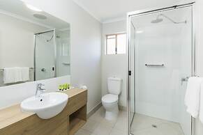 Nightcap at Balaclava Hotel