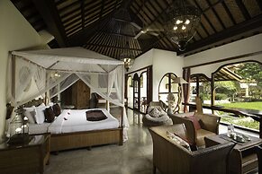 Green Field Hotel and Restaurant