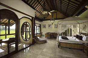 Green Field Hotel and Restaurant