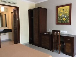 Green Field Hotel and Restaurant