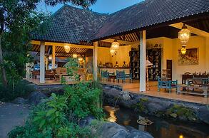 Green Field Hotel and Restaurant