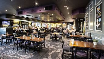 Nightcap at Skyways Hotel