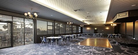 Nightcap at Skyways Hotel