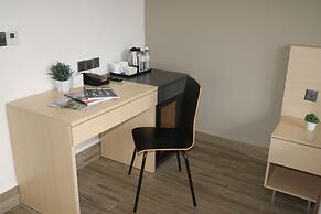 Pacific Express Hotel Central Market