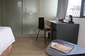 Pacific Express Hotel Central Market