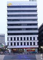 Pacific Express Hotel Central Market