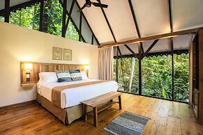 Almonds and Corals Boutique Hotel