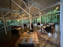 Almonds and Corals Boutique Hotel