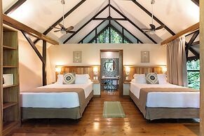 Almonds and Corals Boutique Hotel