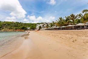 Ceblue Luxury Villas