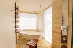 Ceblue Luxury Villas
