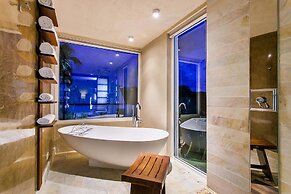 Ceblue Luxury Villas