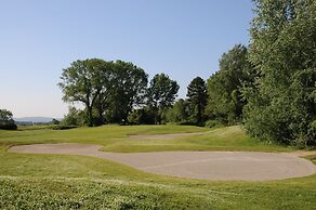 Continental Resort
