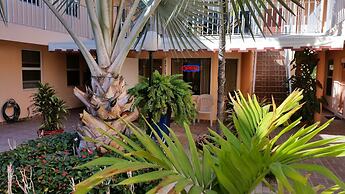 Lago Mar Motel and Apartments