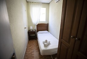 Hostal MYD Los Perales