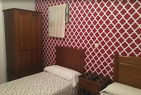 Hostal MYD Los Perales