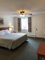 Cromwell Harbor Motel