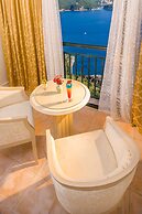 CNic Paleo ArtNouveau - Adults Only