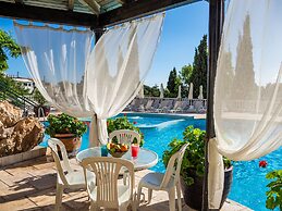 CNic Paleo ArtNouveau - Adults Only