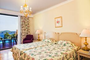 CNic Paleo ArtNouveau - Adults Only