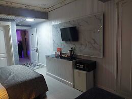 Leyenda Hotel