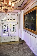 Leyenda Hotel