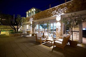 Hotel Osam