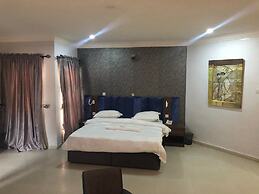 Solitude Hotel Yaba