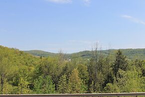 Crystal Springs Inn and Suites