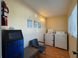 Diplomat Motel