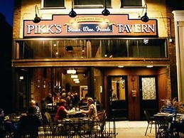 Pikk's Inn
