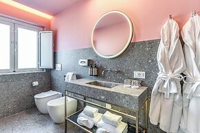 Relais Trevi 95 Boutique Hotel