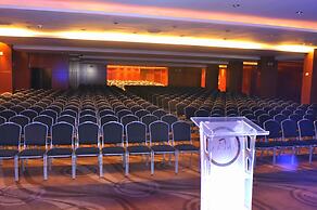 Rayentray Grand Hotel