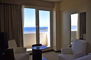 Rayentray Grand Hotel