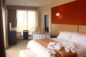 Rayentray Grand Hotel