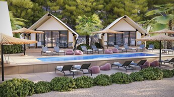 Waterman Beach Village