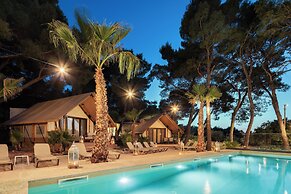 Waterman Beach Village