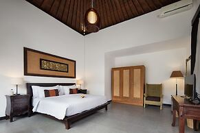 Ubud Raya Villa